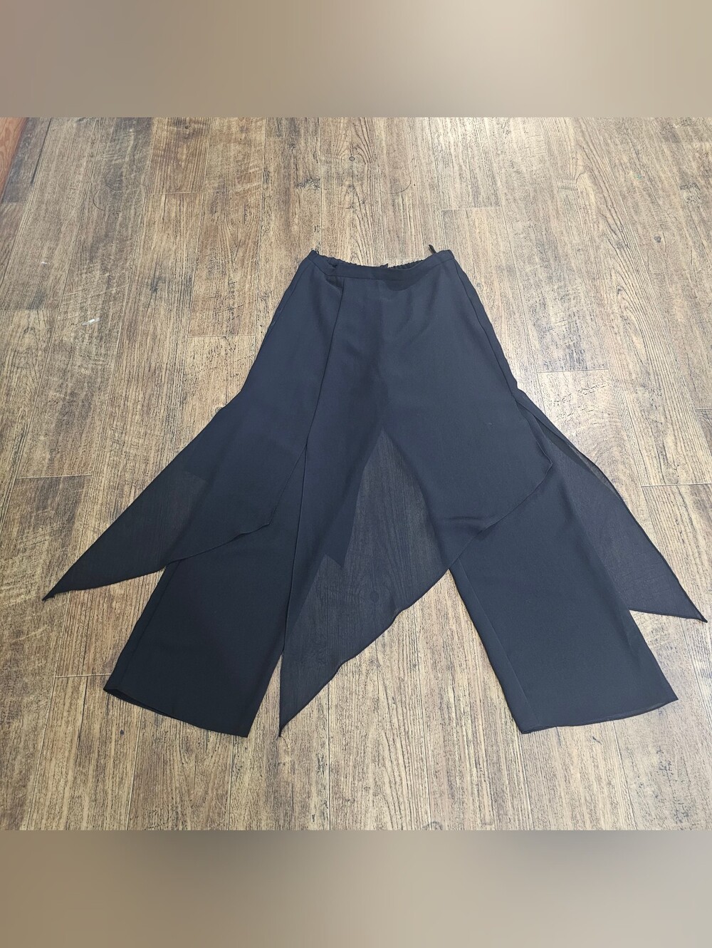 Onyx Womens Pants Overlay Skirt culotte pants SZ 10 GHOTIC